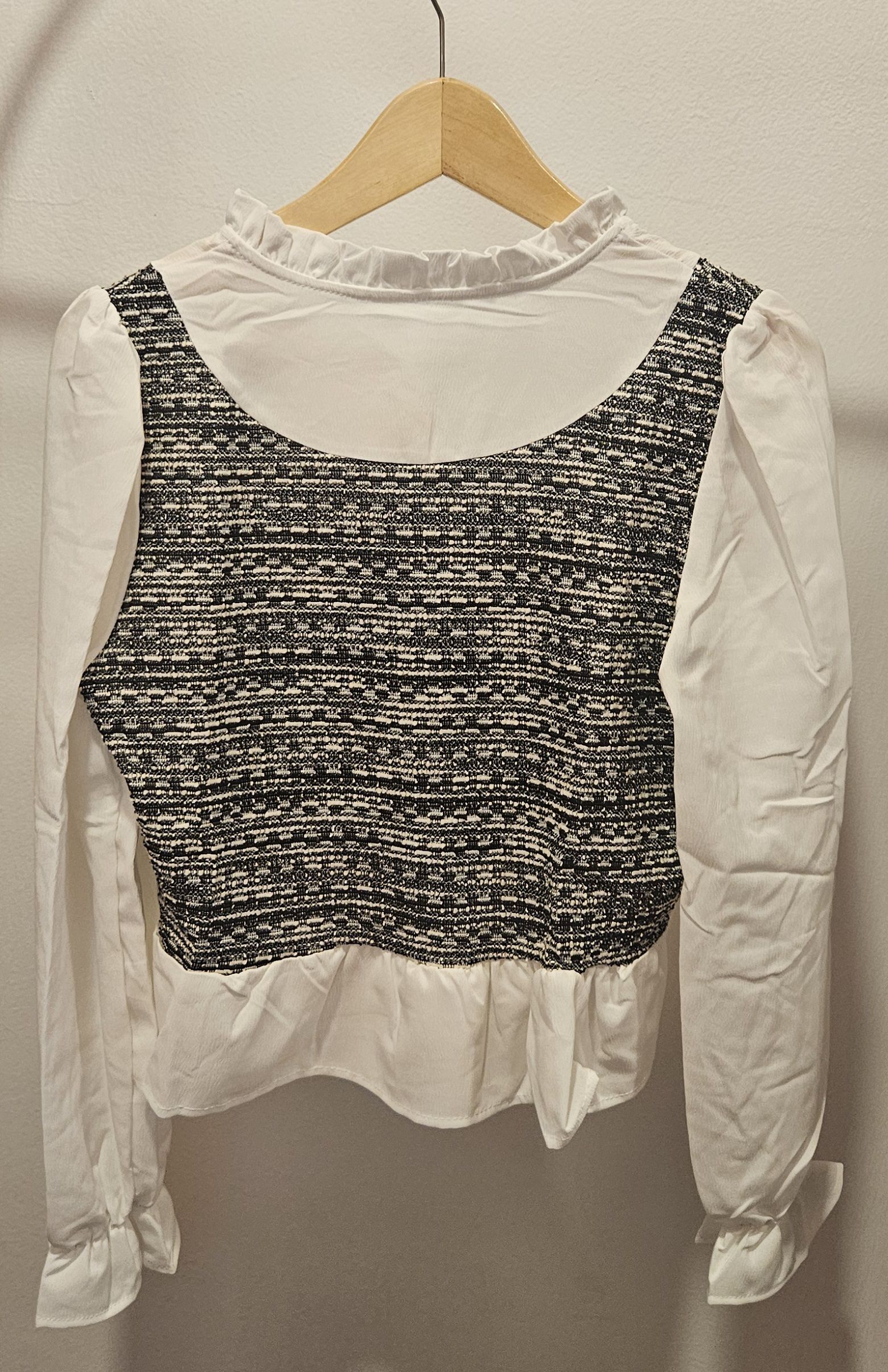 Blouse Ruffle Korean Style - Gambar Detail 4