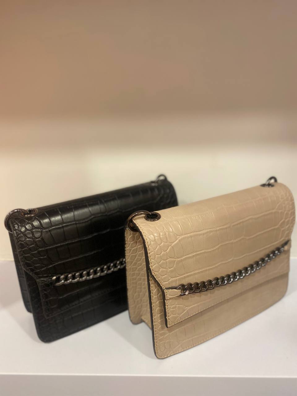 Tas Selempang Motif Kulit Buaya